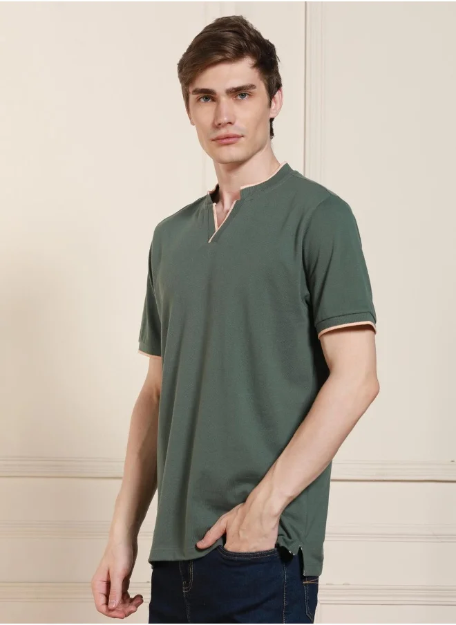 دينيس لينغو Regular Fit Sage Green Cotton-Poly T-Shirt – Modern and Comfortable