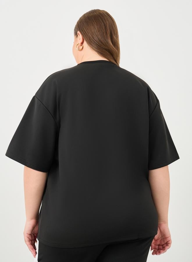 Styli Plus Size Round Neck Oversized T-Shirt - Image 4