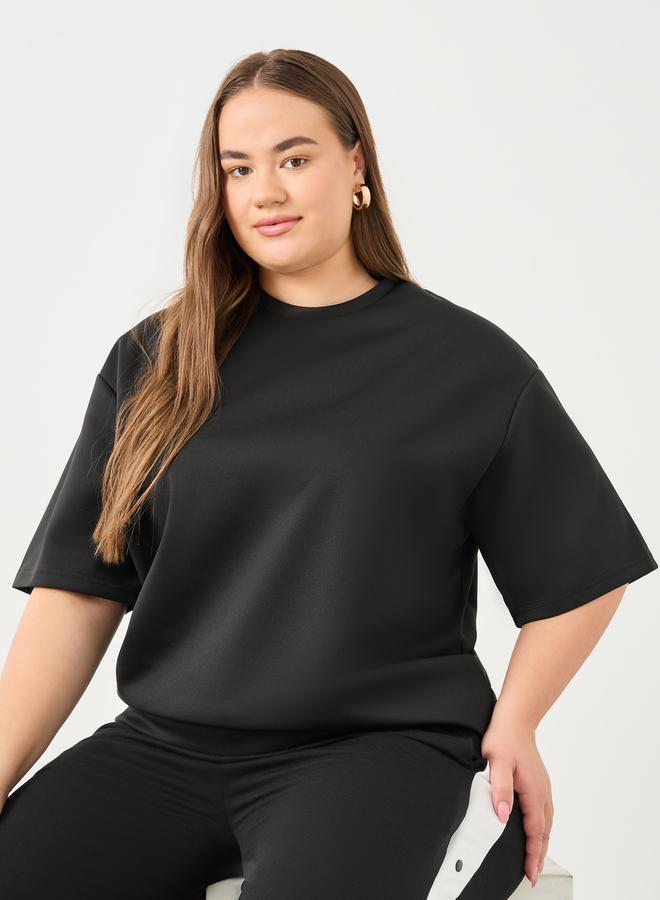 Styli Plus Size Round Neck Oversized T-Shirt - Image 1