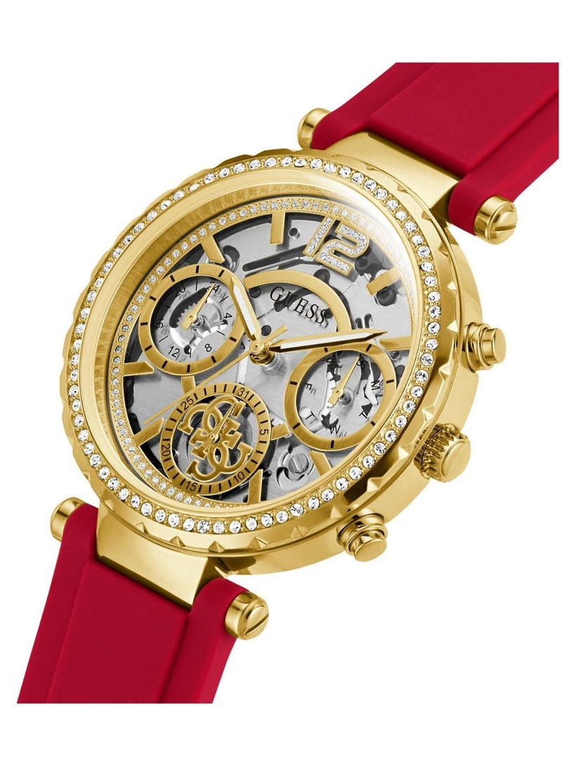 GUESS ساعة جيس متعددة الوظائف للسيدات باللون الذهبي والسيليكون الأحمر GW0484L1 - Image 3