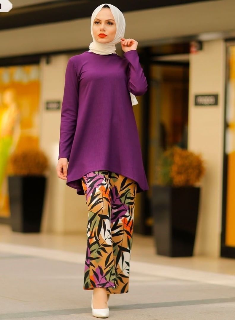 Loquat Women's Fashion Printed Set  - Image 2