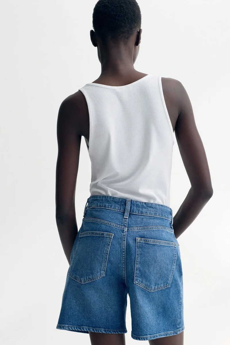 اتش اند ام High-waisted denim shorts