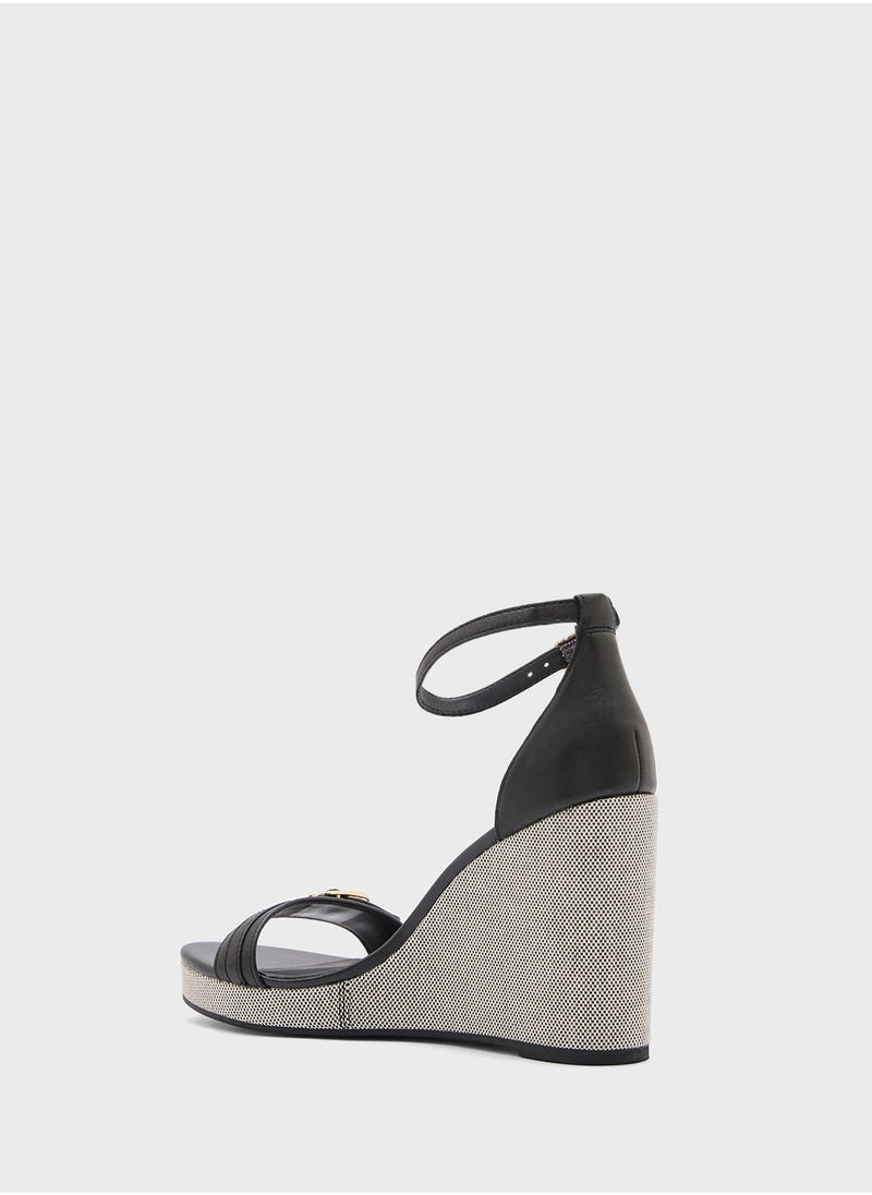 Ankle Strap High Heel Sandels - pzsku/Z7BE0A16C14970BDEA56BZ/45/_/1740370524/971afafe-6ec2-4101-91a7-b94f26be8a60