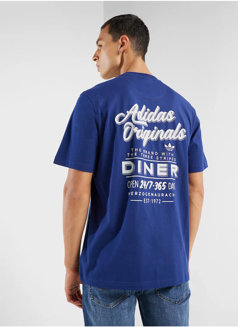 اديداس Diner Text Graphic Loose T-Shirt