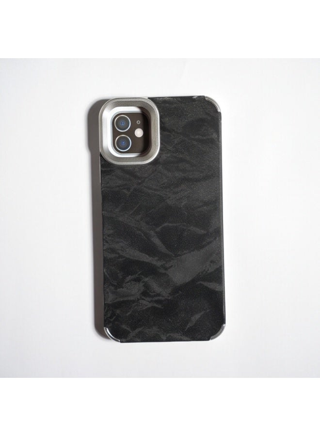 جراب حماية مضاد للصدمات والانزلاق متوافق مع iPhone 11 بتصميم أسود - Image 1