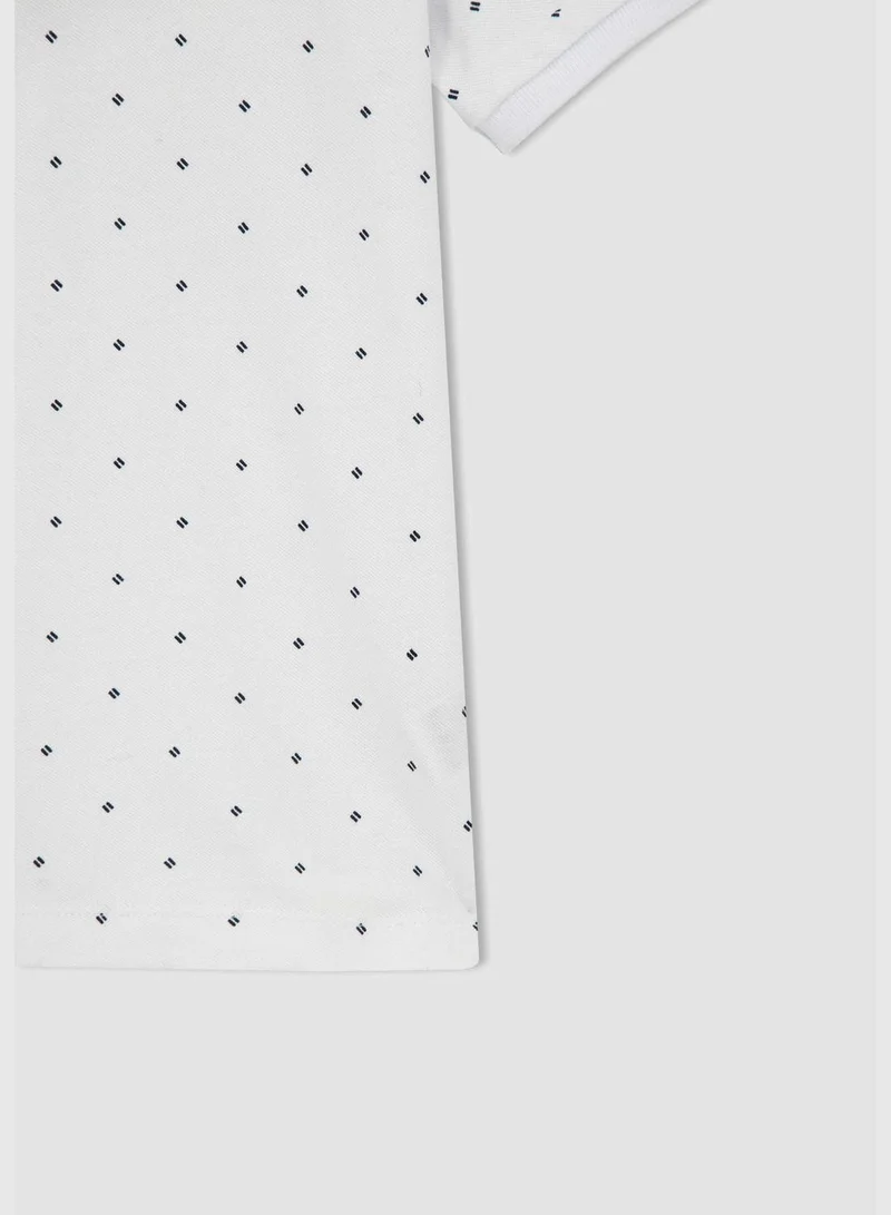ديفاكتو Regular Fit Short Sleeve Polka Dot Print T-Shirt