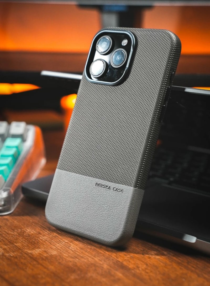 YANCI Case For iPhone 16 Pro Magsafe Case Cuir Two Tone Leather Cover / Hybrid Case /Compact Design / Durable Back Cover - Grey - Image 3