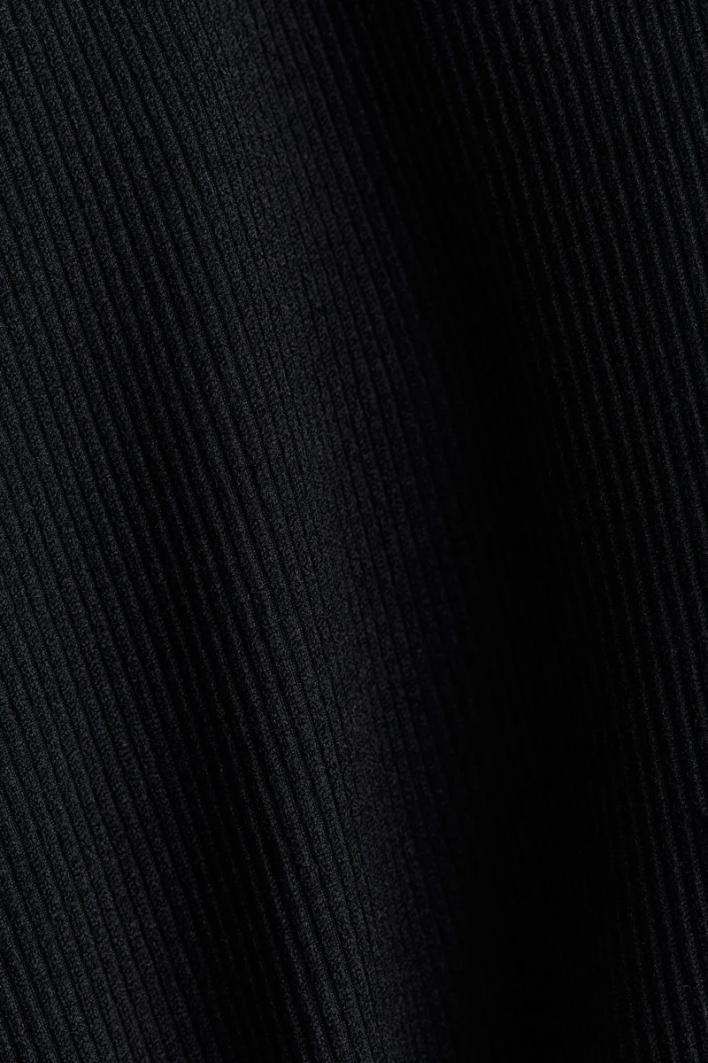 اتش اند ام Seamless Medium Support Sports bra with DryMove™