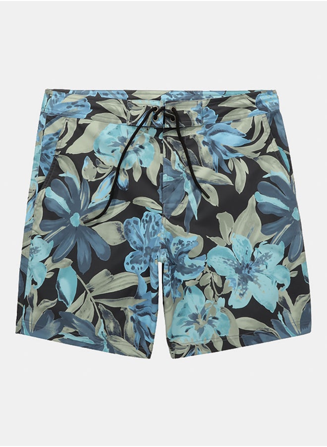 American Eagle AE 8" Swim Trunk  - Image 3
