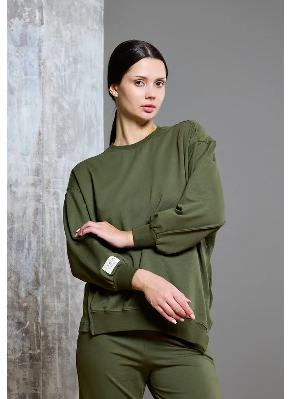 Thouq Asymmetric Hemline Extended Side Seam Sweatshirt