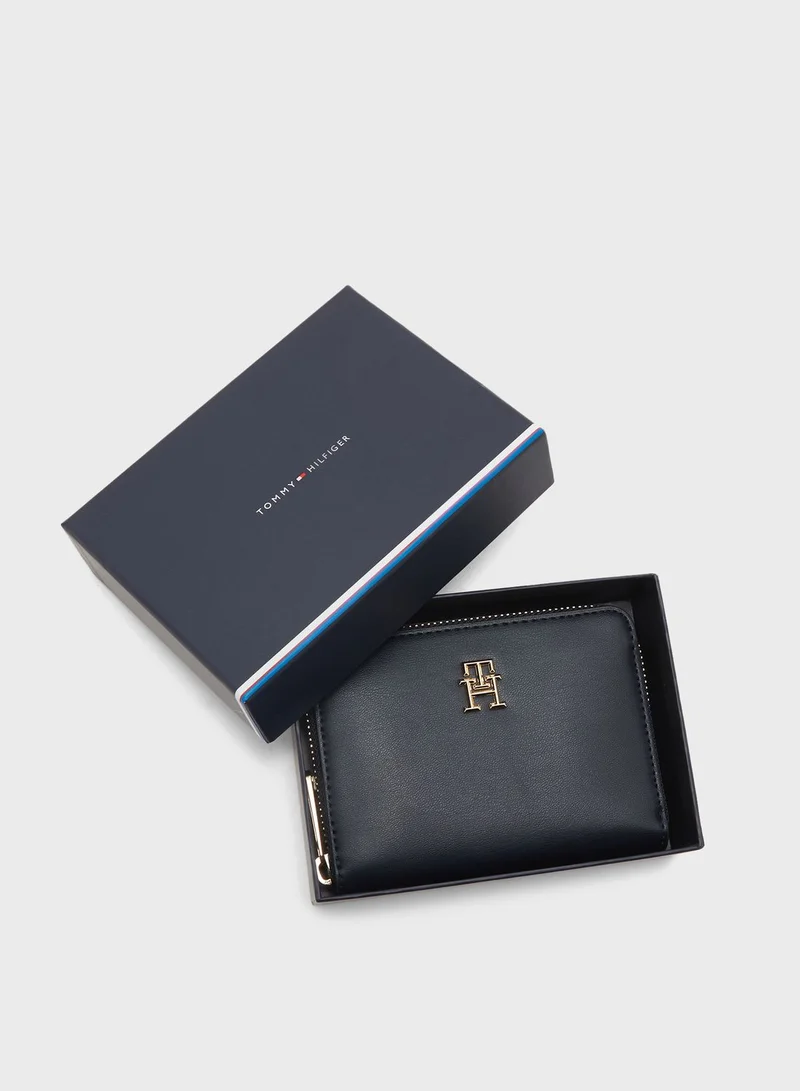 TOMMY HILFIGER Iconic Medium Zip Around Wallet