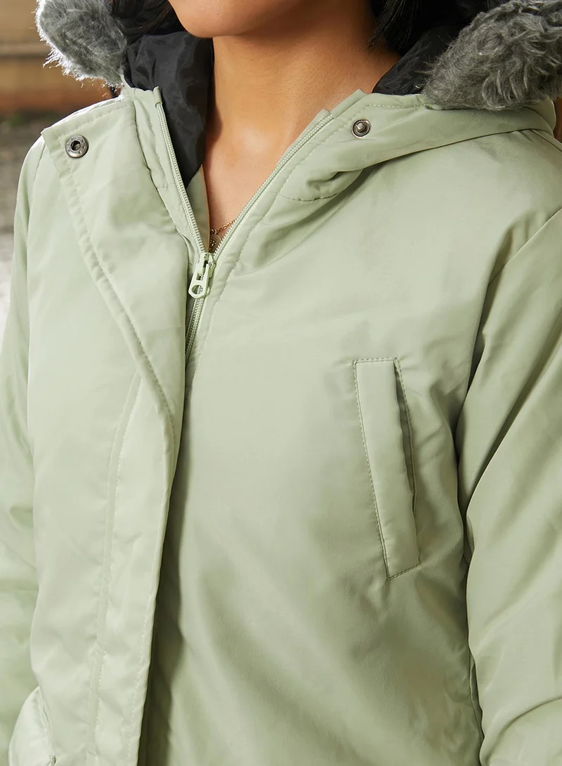 Campus Sutra Women's Sage Green Long Puffer Jacket With Fur Detail