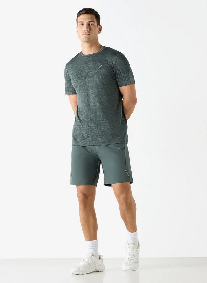 ادوت من سبلاش شورت سادة برباط وجيوب