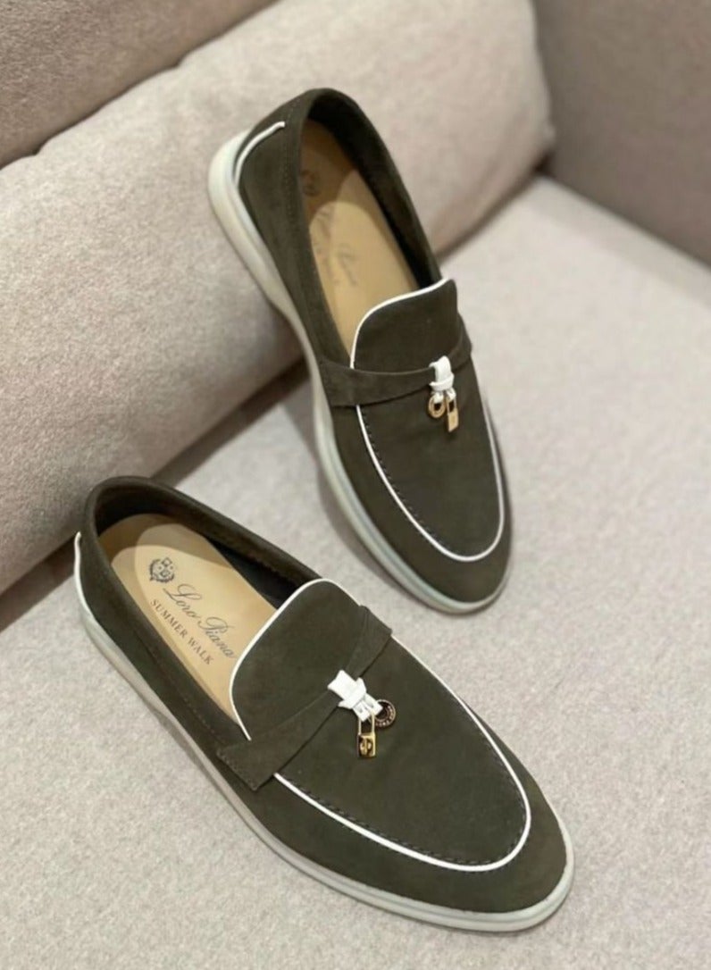 LORO Summer Charms Walk