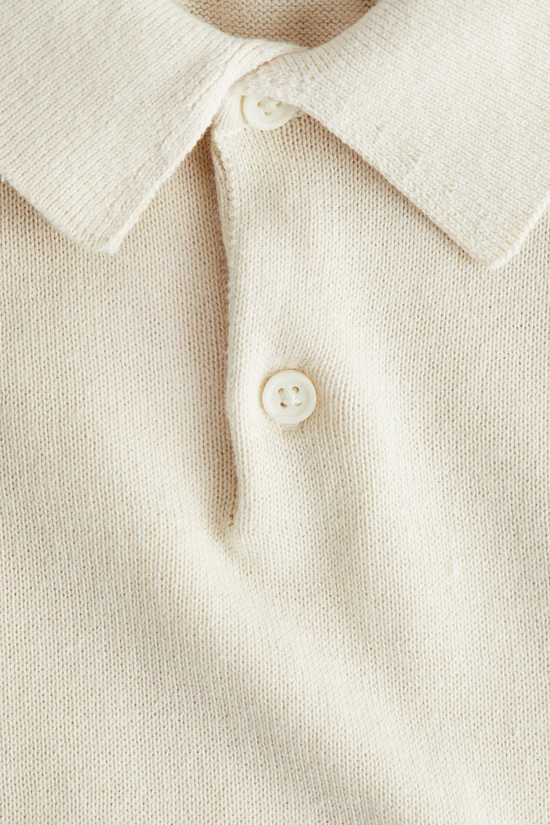 اتش اند ام تي-شيرت بولو محبوك بملمس ناعم