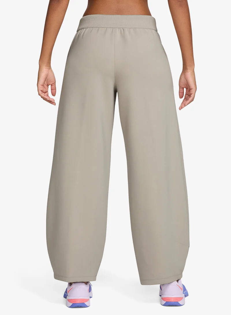 Nike CREAM II/SAIL/(COLLEGE GREY) 24.7 Wide-Leg Sweatpants for Women | Best Price UAE