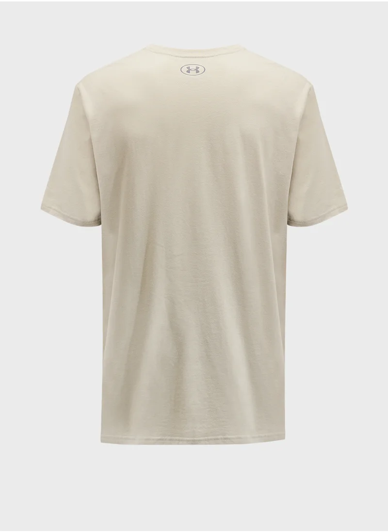 اندر ارمور Foundation Update T-Shirt