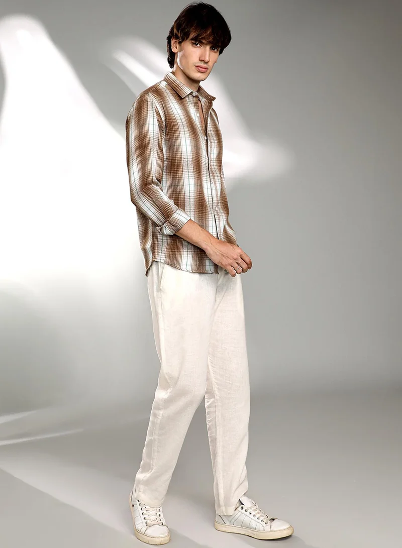 Campus Sutra Campus Sutra Men's Chocolate Brown & Cream White Ombre Buffalo Check Shirt For Casual Wear | Spread Collar | Long Sleeve | Button Closure | Shirt Crafted With Comfort Fit For Everyday Wear