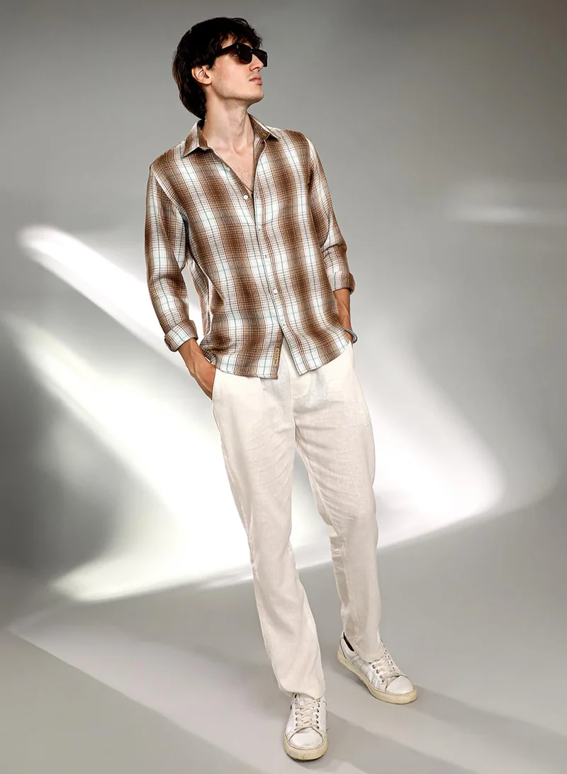 Campus Sutra Campus Sutra Men's Chocolate Brown & Cream White Ombre Buffalo Check Shirt For Casual Wear | Spread Collar | Long Sleeve | Button Closure | Shirt Crafted With Comfort Fit For Everyday Wear