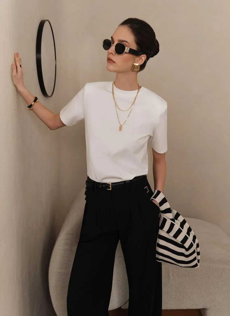 Lichi T-shirt with emphasised shoulders