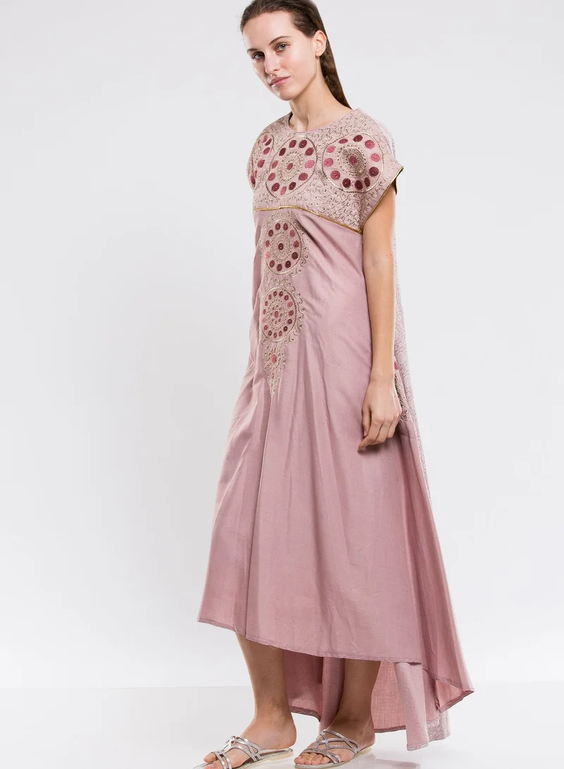 Amri Embroidered Jalabiya