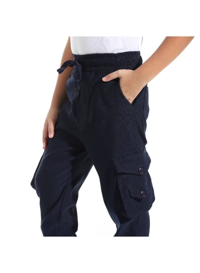 سيزار بنطلون اولادي جبردين مزود  بجيوب وزراير جانبية - Image 4