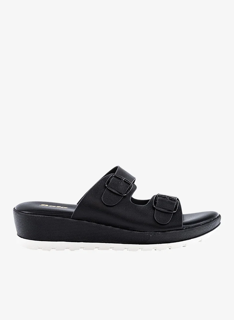 باتا صنادل بكعب ويد بلون سادة