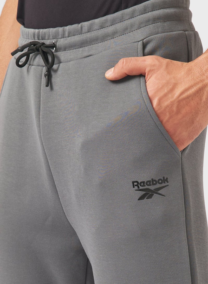 Reebok سروال جوجر الأساسي - Image 3