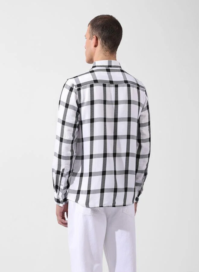 شركة المرآب الهندية Men Regular Fit Checked Cutaway Collar Full Sleeves Shirt