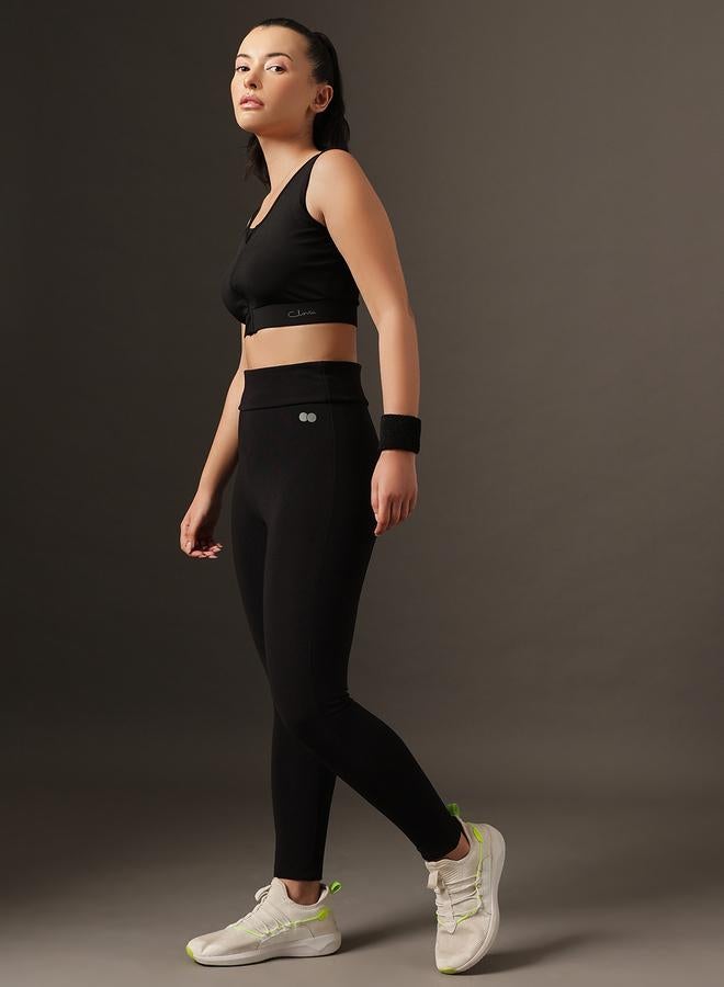 Clovia Black Solid High-Rise Textured Activewear Leggings - Image 2