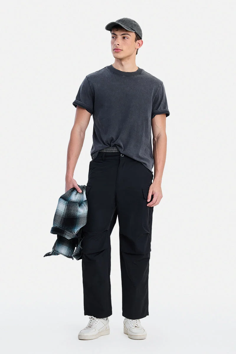 SNITCH Black Solid Loose Fit Streetwear Cargo