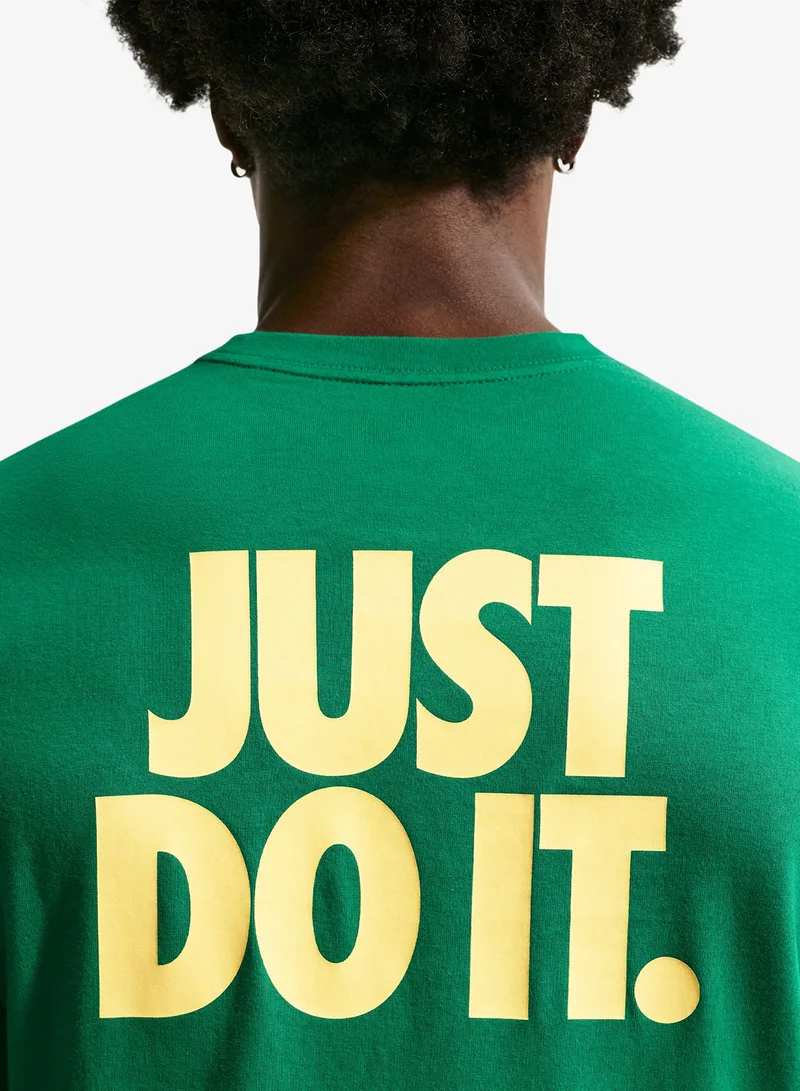 Nike MALACHITE Nsw Standard Fit Just Do It T-Shirt for Men | Best Price UAE