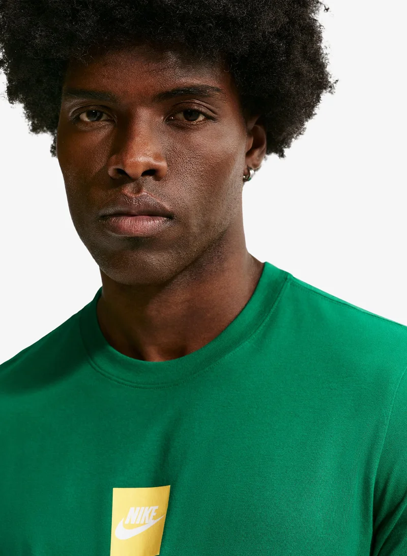 Nike MALACHITE Nsw Standard Fit Just Do It T-Shirt for Men | Best Price UAE