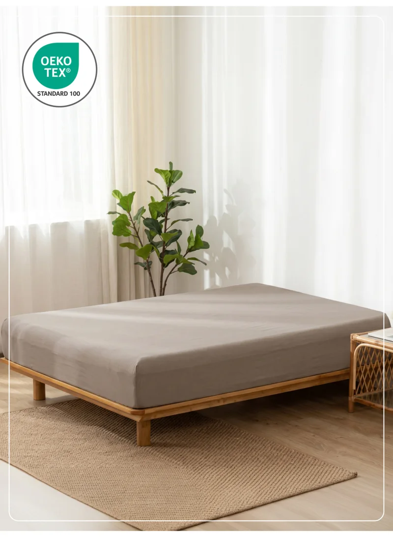 Donetella Simply Taupe 1 Pcs Queen Fitted Sheet 160x200 cm | OEKO-TEX Certified Brushed Microfiber Deep Pocket Sheet with All Around Elastic | Ultra Soft, Wrinkle Resistant, Easy Care, Safe for Sensitive Skin  | Best Price UAE