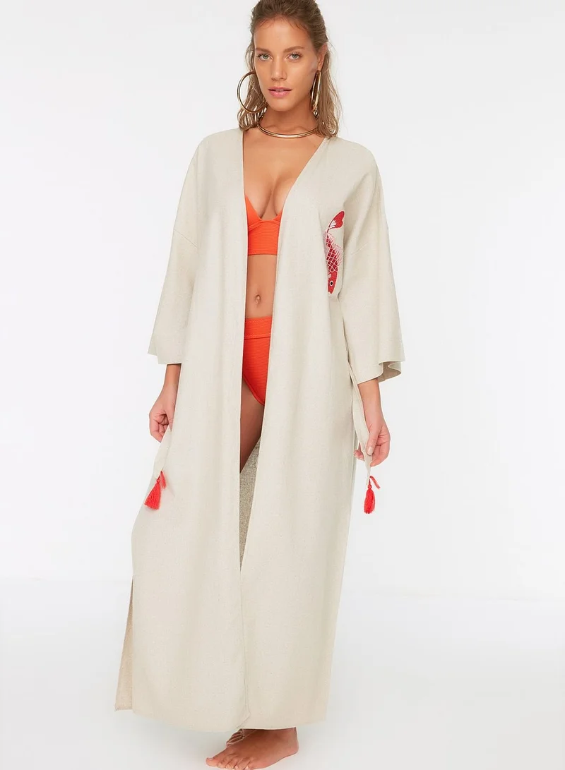 trendyol Embroidery Kimono