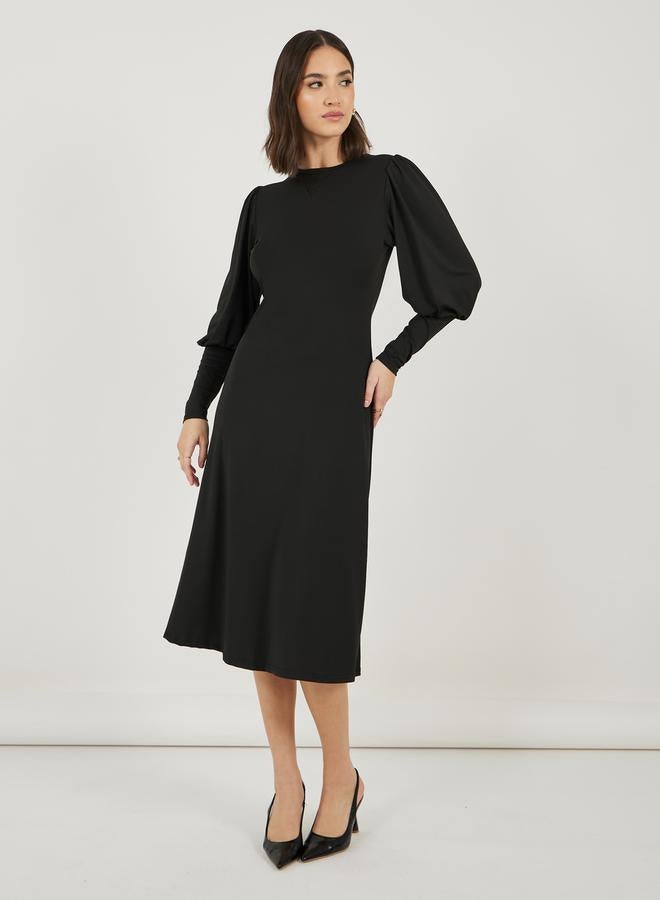 ستايلي فستان ميدي بتفاصيل أكمام - Image 4