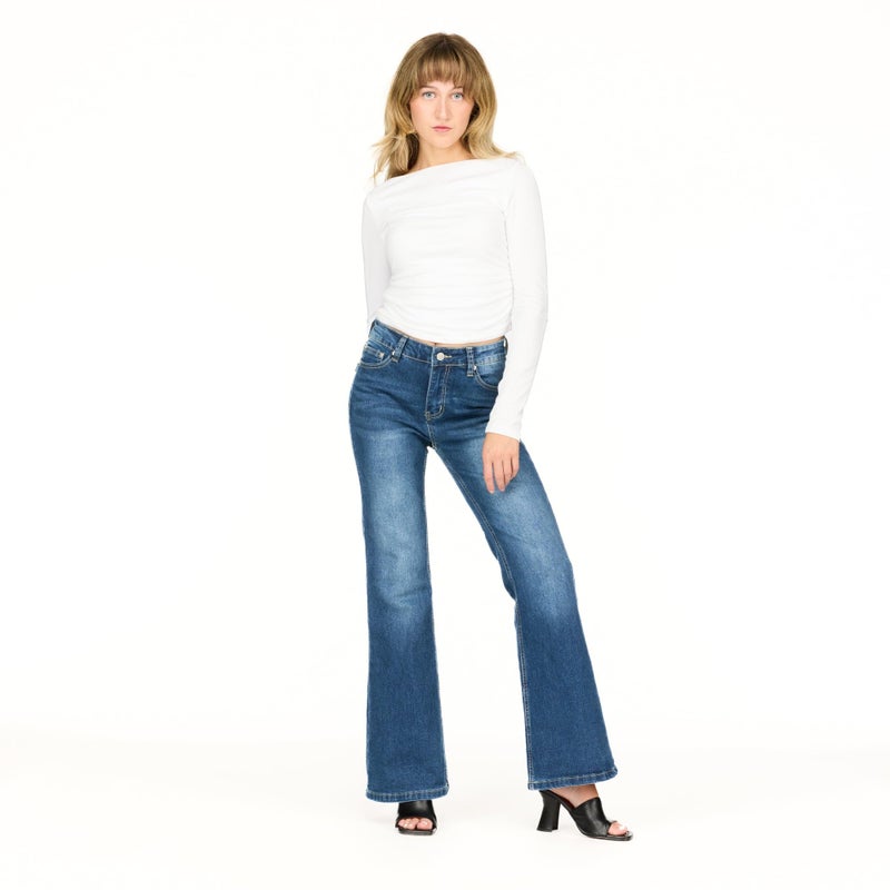 Forever 21 Women's Flare Denim Jeans - Star Embroidered Back Pockets, High-Rise Slim Fit Stretch Jeans with Retro Y2K Style, Dark wash, 0 - Image 2