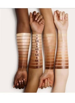 Charlotte Tilbury Hollywood Flawless Filter for a Superstar Youth Glow number 2.5  - Image 4