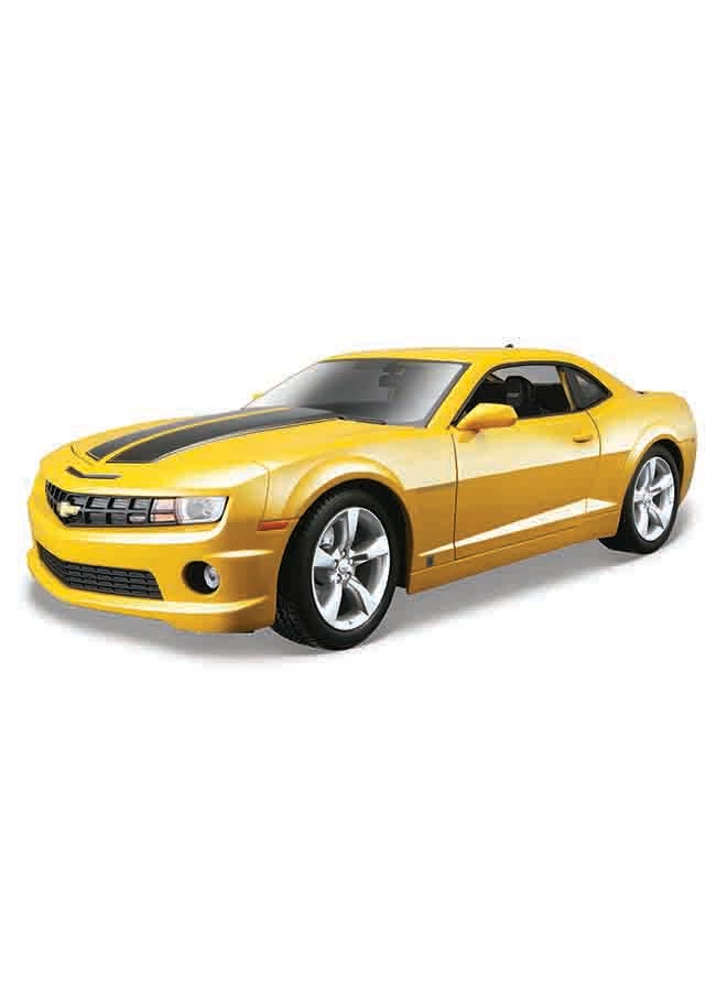 Maisto 1/18 scale diecast model of the 2010 Chevrolet Camaro RS.  - Image 3