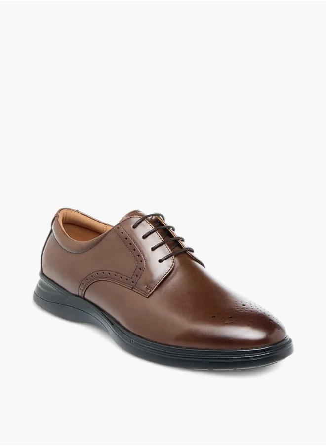 لو كونفورت Mens Solid Derby Shoes With Lace-Up Closure