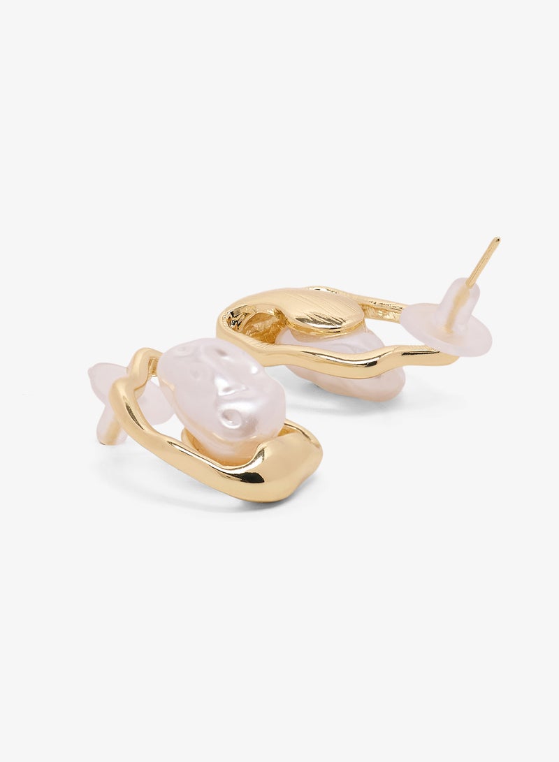 جينجر أقراط ذهبية بلمسة لؤلؤ - Image 3