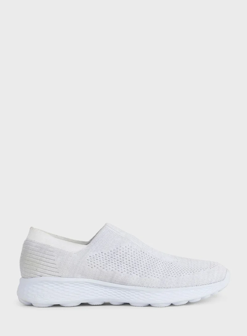 Red Tape Casual Slip On