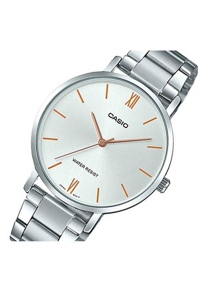 CASIO ساعة زوجية بسوار من الستانلس ستيل MTP/LTP-VT01D-7BUDF - Image 3