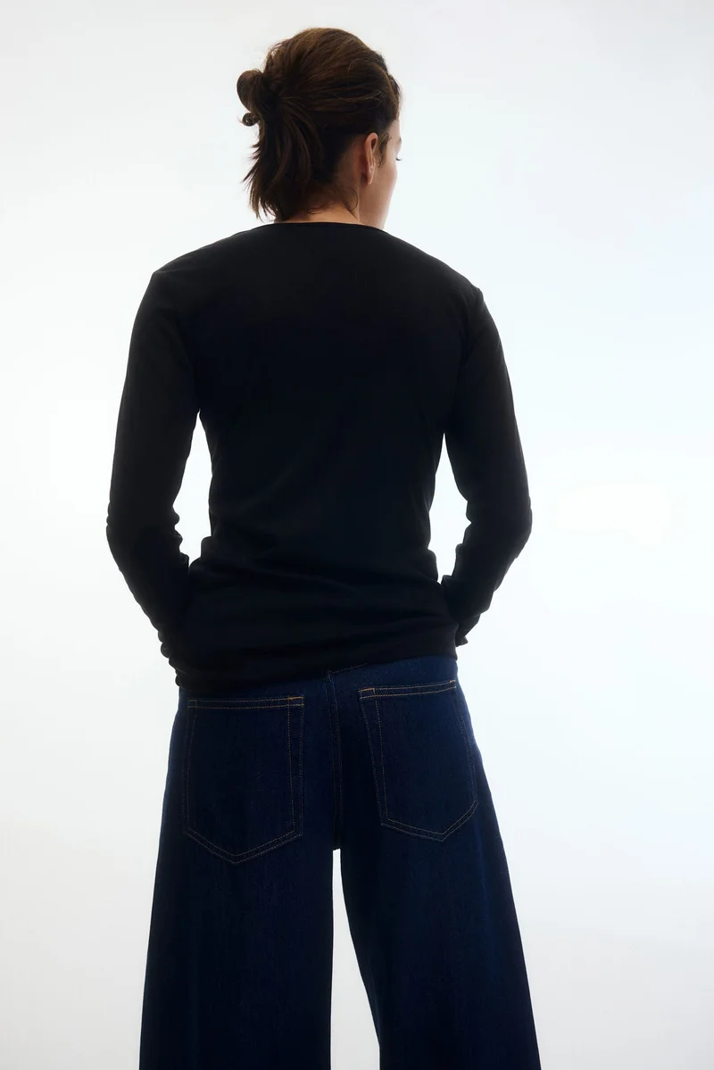 H&M  MAMA Fine-knit button-front top for Women | Best Price UAE