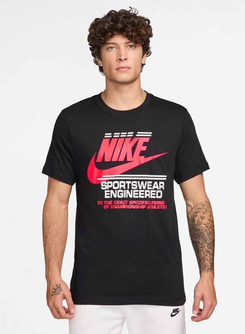 Nike Nsw Futura Graphic T-Shirt - Image 1