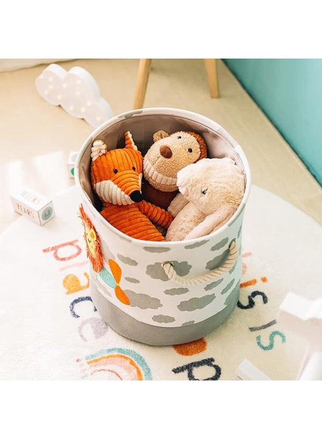 ميني مي سلة تخزين دائرية من القماش ميني مي | لجميع الأعمار | رمادي وأبيض | خامة من الكتان واللباد | طبعة أسد لطيف وسحابة | خفيفة الوزن وقابلة للطي | محمولة وسهلة التنظيف | مثالية للألعاب - Image 3