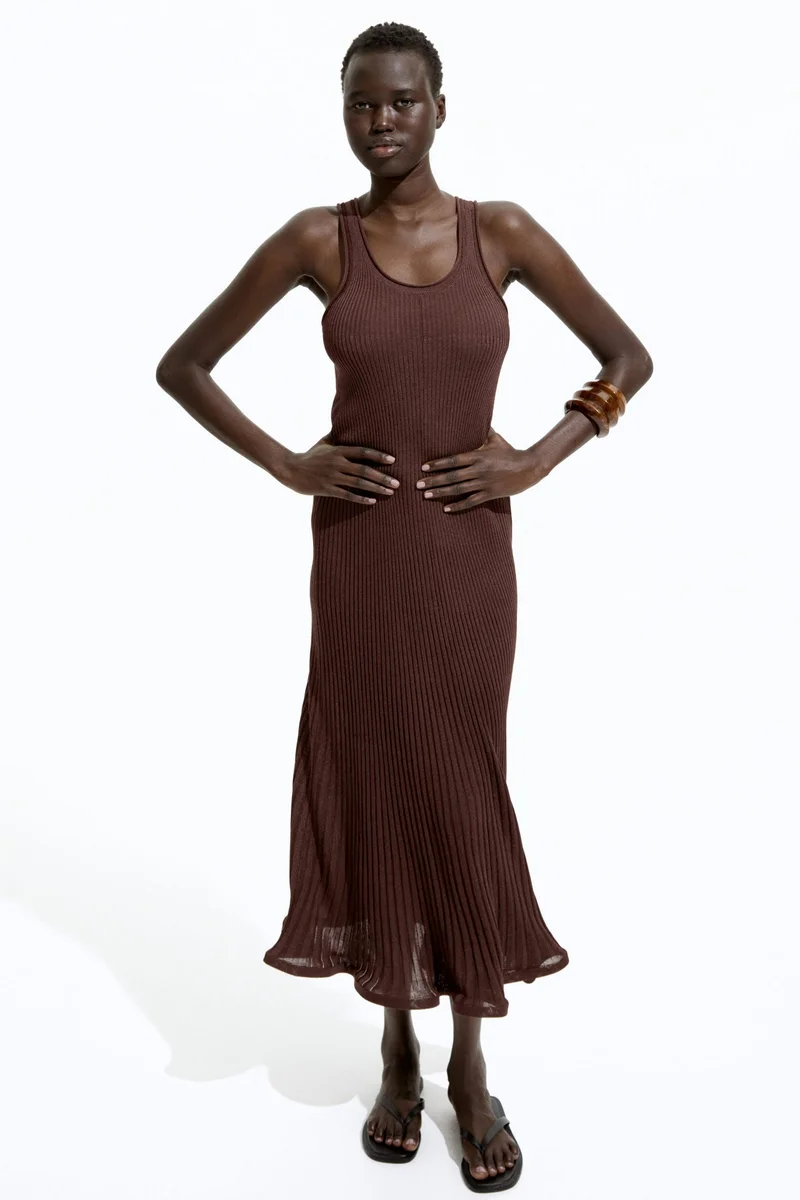 اتش اند ام فستان ماكسي من مزيج الحرير