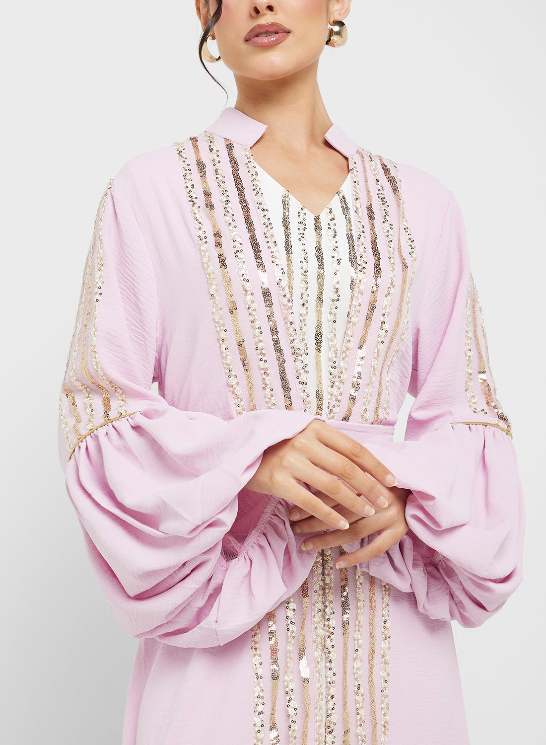 Embelished Trim Open Abaya With Inner - https://f.nooncdn.com/p/pzsku/Z7C336562CD43F9A24769Z/45/_/1742369727/9722b564-7810-4243-b2a3-e102f8528dc7.jpg?width=original