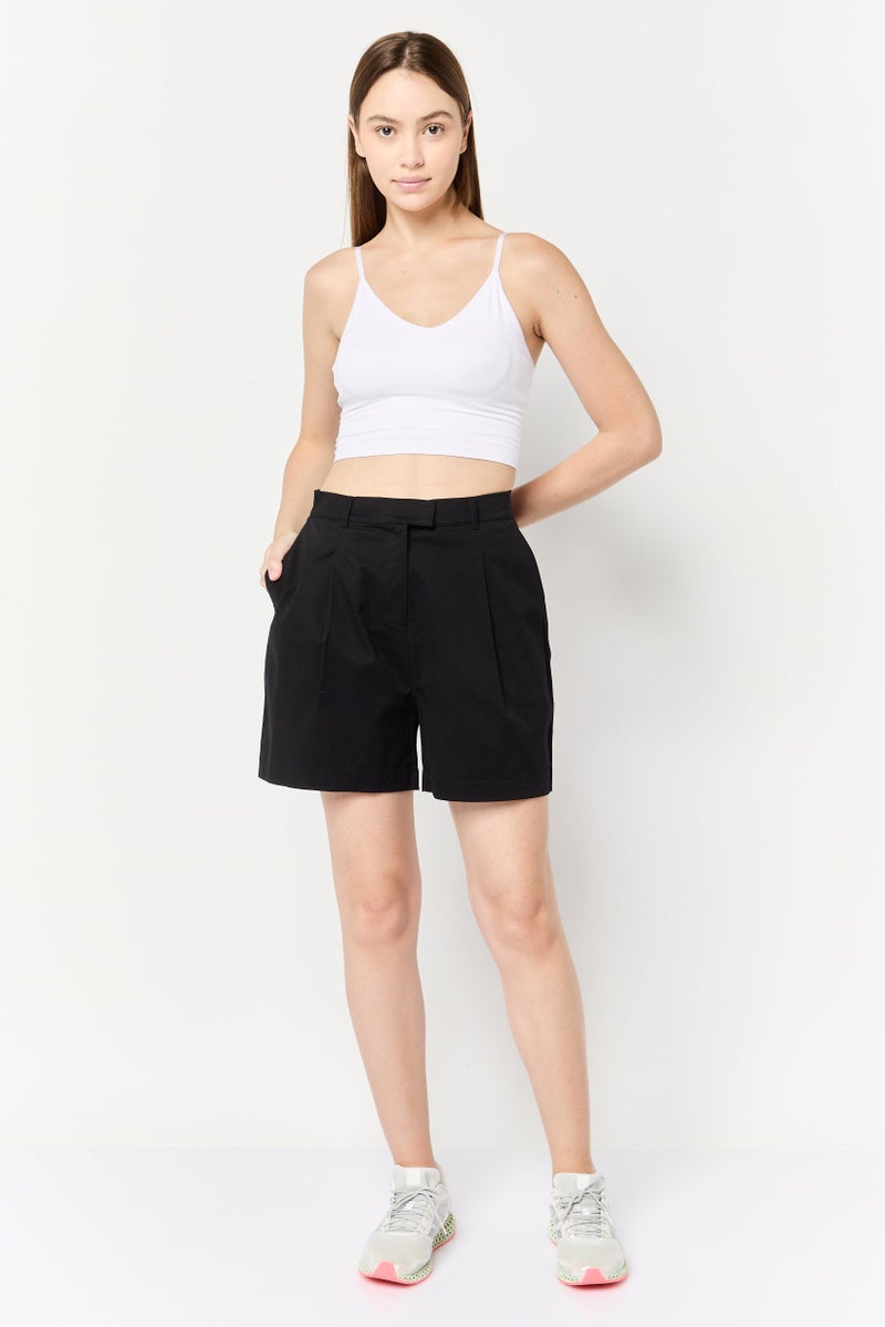 Lyle & Scott شورتات تشينو بسيطة للنساء، أسود - Image 3