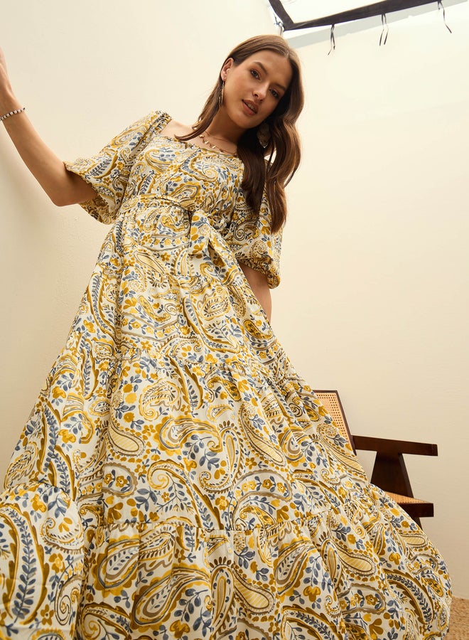 ساسافراس فستان ماكسي بحزام بطبعة بيزلي من ساسافراس باللون البيج - Image 2